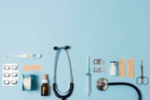 איך לבחור ערכת עזרה ראשונה